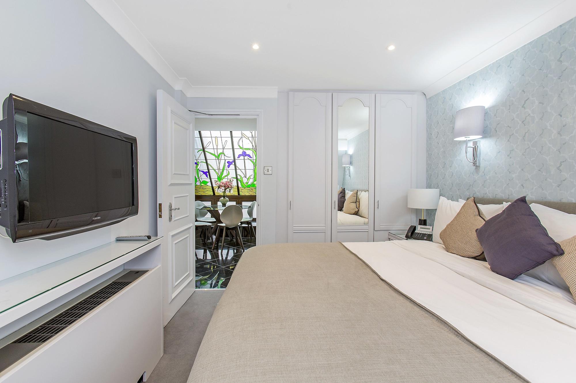 Mayfair House Aparthotel Londra